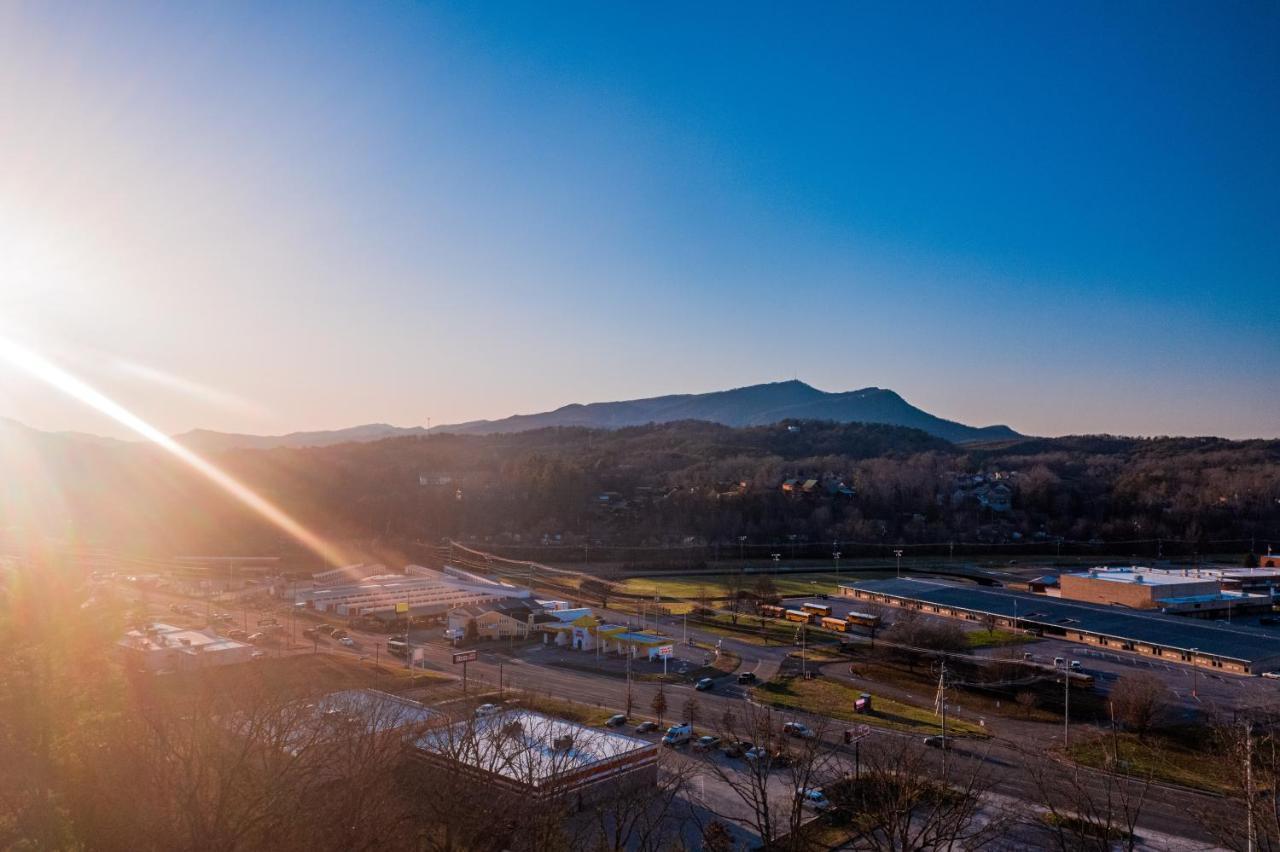 Bear Claw - Bear Claw Retreat In Pigeon Forge!ヴィラ エクステリア 写真